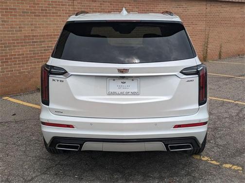 2025 Cadillac XT6 Sport AWD