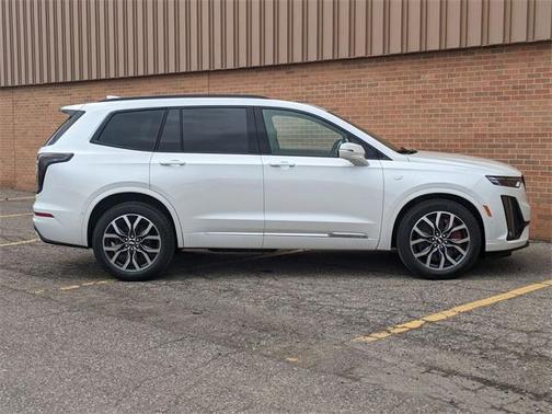 2025 Cadillac XT6 Sport AWD