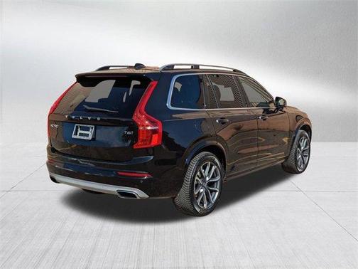 2019 Volvo XC90 T6 Momentum