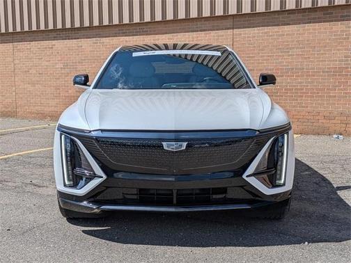 2024 Cadillac LYRIQ Sport