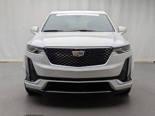 Crystal White Tri-Coat 2025 Cadillac XT6 Luxury AWD