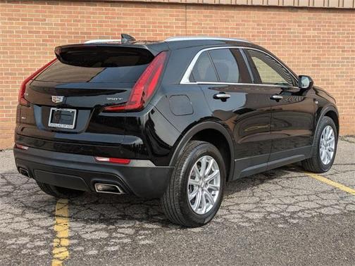 2022 Cadillac XT4 Luxury