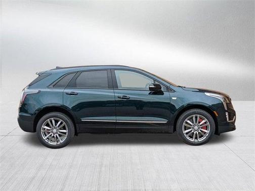 2025 Cadillac XT5 Sport