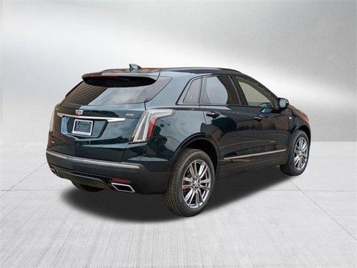 2025 Cadillac XT5 Sport