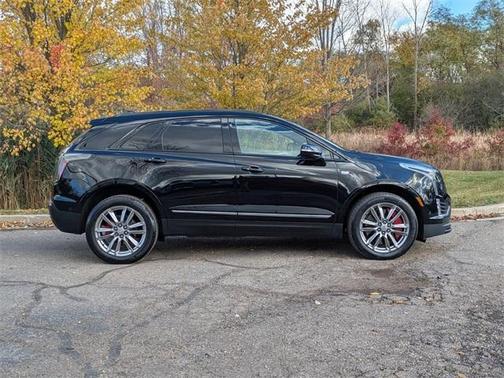2022 Cadillac XT5 Sport