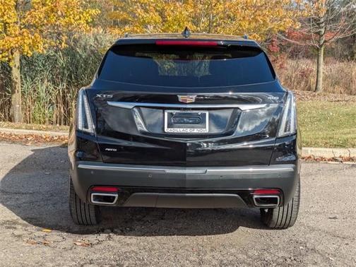 2022 Cadillac XT5 Sport