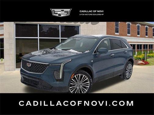 2025 Cadillac XT4 Premium Luxury