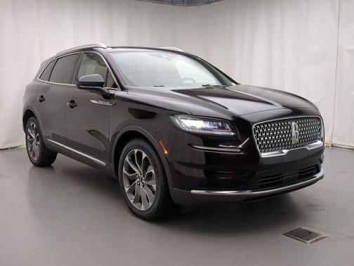 Black Metallic 2022 Lincoln Nautilus Reserve