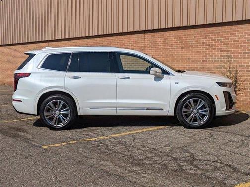 2023 Cadillac XT6 Premium Luxury AWD