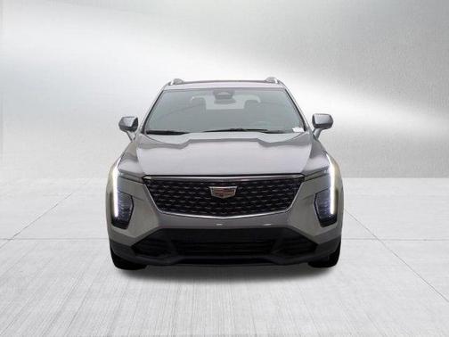 Silver Metallic 2024 Cadillac XT4 Luxury