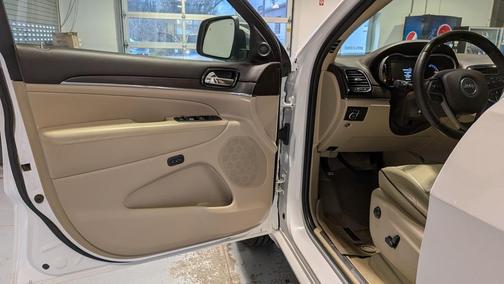 2020 Jeep Grand Cherokee Overland