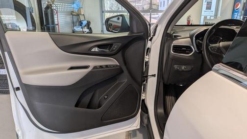 Summit White 2019 Chevrolet Equinox 1LT