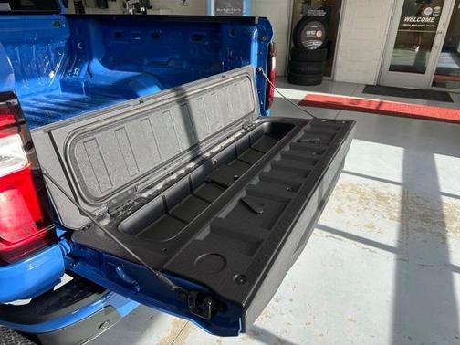 2025 GMC Canyon 2WD Elevation