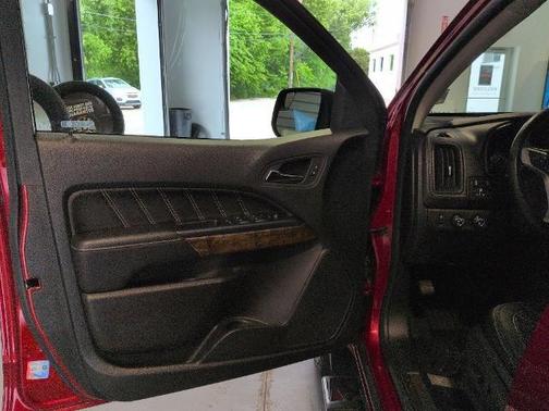 Cayenne Red Tintcoat 2022 GMC Canyon Denali