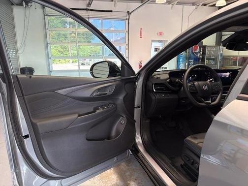Moonstone Gray Metallic 2026 Buick Envista Sport Touring