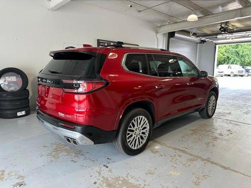 2025 GMC Acadia Denali