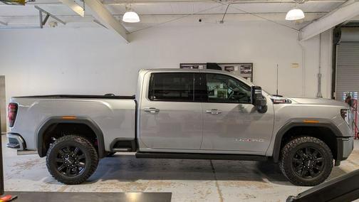 2026 GMC Sierra 2500 AT4