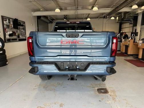 2025 GMC Sierra 2500 Denali