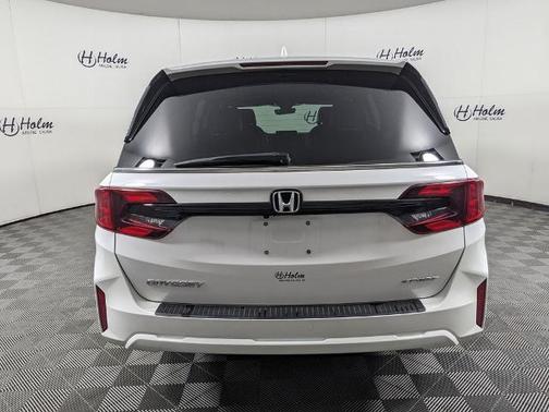 Platinum White Pearl 2025 Honda Odyssey Sport-L