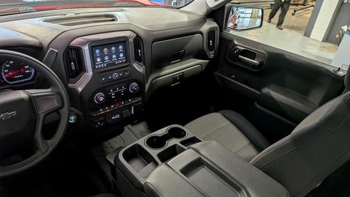 2023 Chevrolet Silverado 1500 Custom Trail Boss