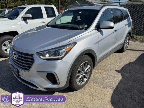 2017 Hyundai SANTA FE SE