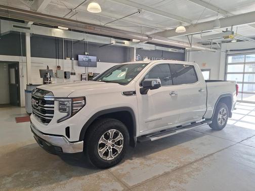 2024 GMC Sierra 1500 SLT