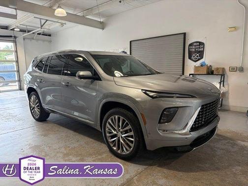 Moonstone Gray Metallic 2025 Buick Enclave Avenir