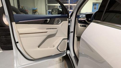 White Tri-Coat 2026 Buick Enclave Avenir