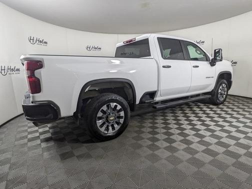 2024 Chevrolet Silverado 2500 Custom