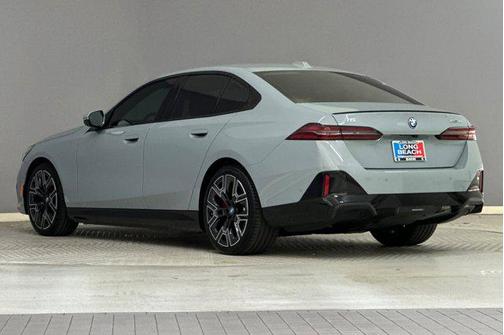 2025 BMW i5 eDrive40