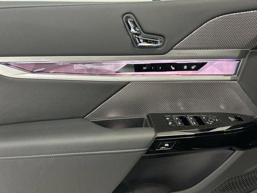 2025 BMW 760 i xDrive