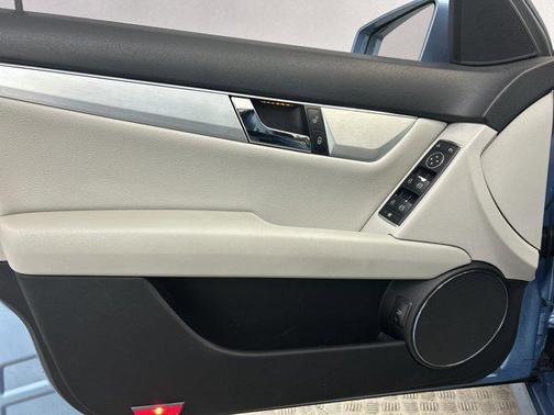 2011 Mercedes-Benz C-Class Sport
