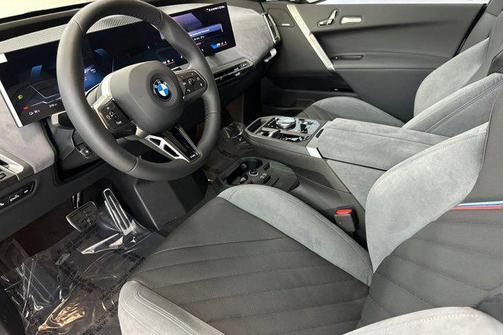 2026 BMW iX xDrive45