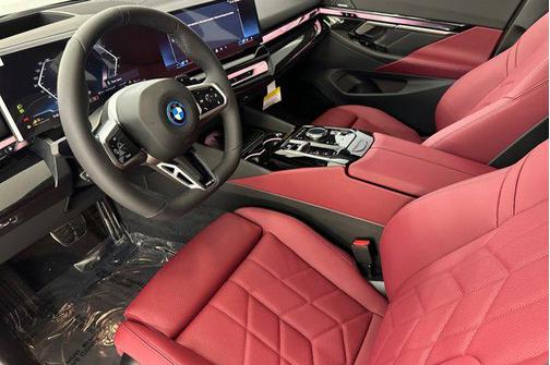 2026 BMW 550e 550e xDrive