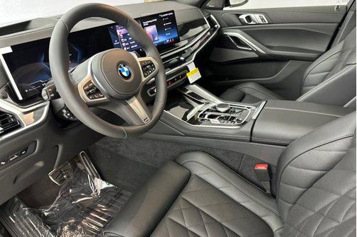 Dravit Grey Metallic 2026 BMW X6 xDrive40i