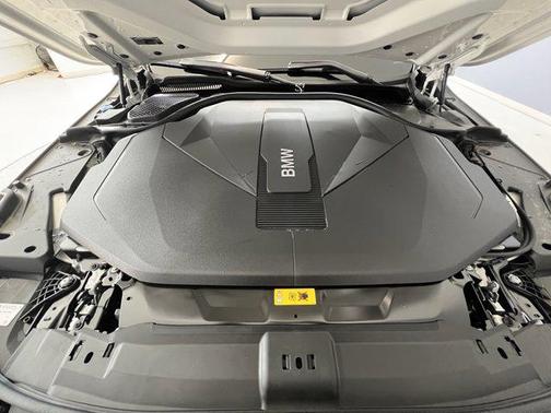 2025 BMW i5 eDrive40