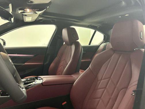2025 BMW i5 eDrive40