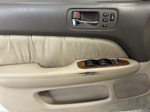 1999 Lexus LS 400 Base