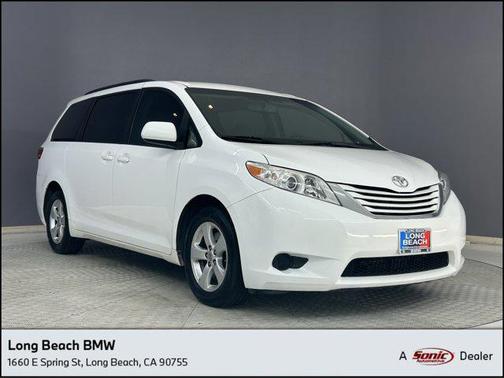 2015 Toyota Sienna LE