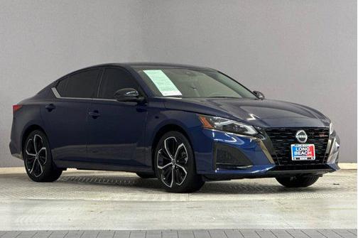 2023 Nissan Altima SR FWD