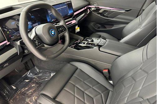 2026 BMW i5 eDrive40