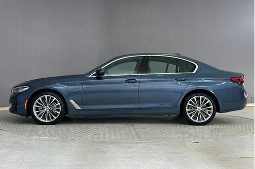 2023 BMW 530 i