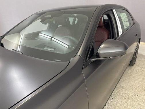 2025 BMW i7 eDrive50
