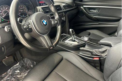 2018 BMW 330e iPerformance