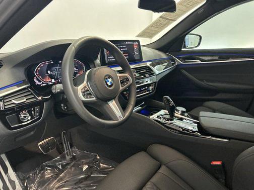2023 BMW 530 i