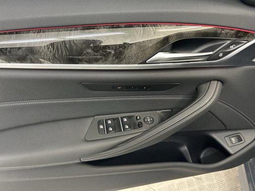 2023 BMW 530 i