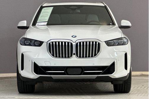 Alpine White 2026 BMW X5 sDrive40i