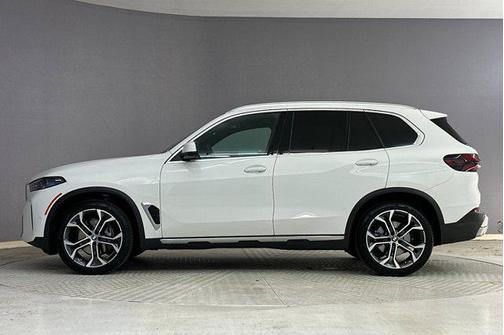 Alpine White 2026 BMW X5 sDrive40i