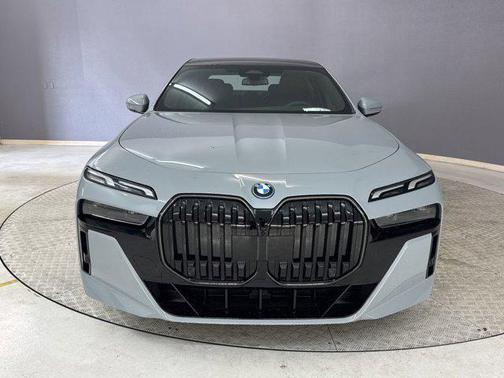 2025 BMW i7 xDrive60
