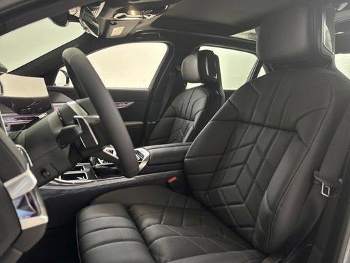 2025 BMW i7 xDrive60